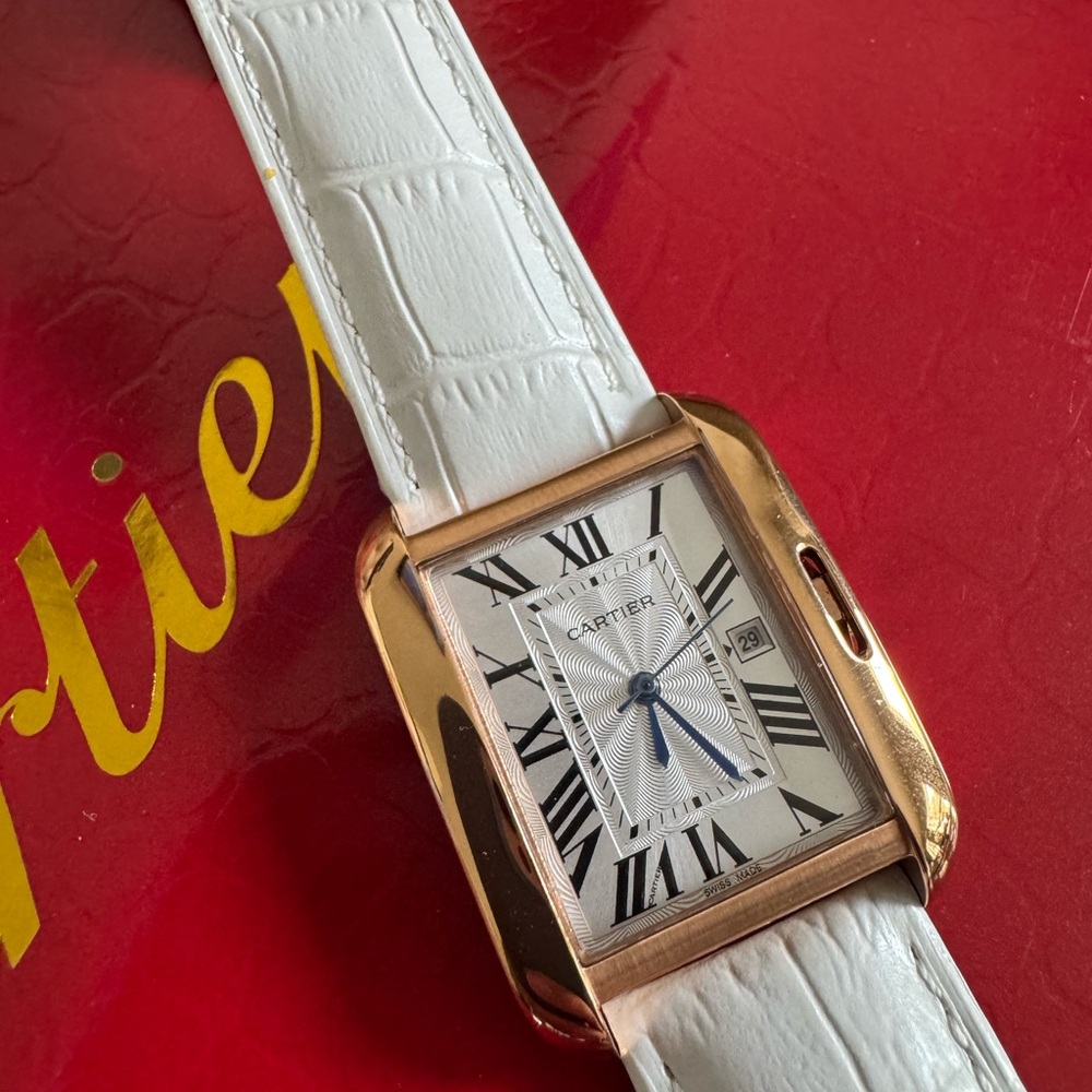 Thank Anglaise Gold case and white leather strap Women's Watch.